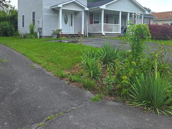 102 Geneva Pl, Winchester, VA 22603