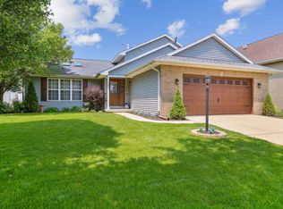 1303 Peppermill Ln, Champaign, IL 61822