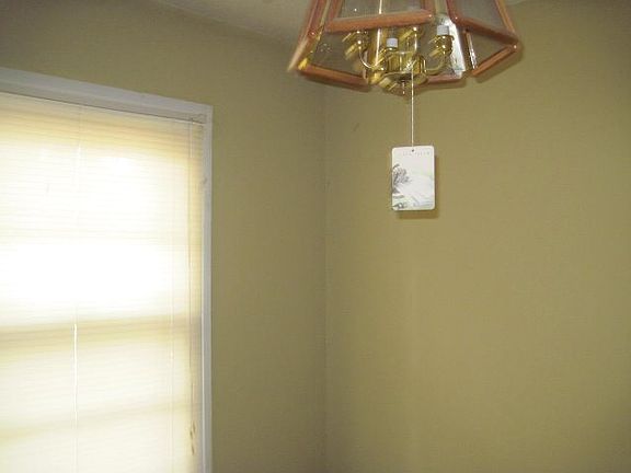 2nd image of 1703 Courtland Ave