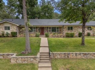 1212 Brookside Dr, Hurst, TX 76053