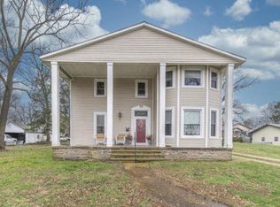 904 Ozark St, Houston, MO 65483