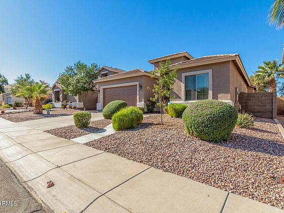 3rd image of 32990 N MADISON WAY Drive