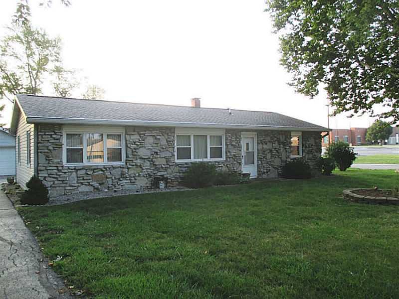 1st image of 11 Elm Dr
