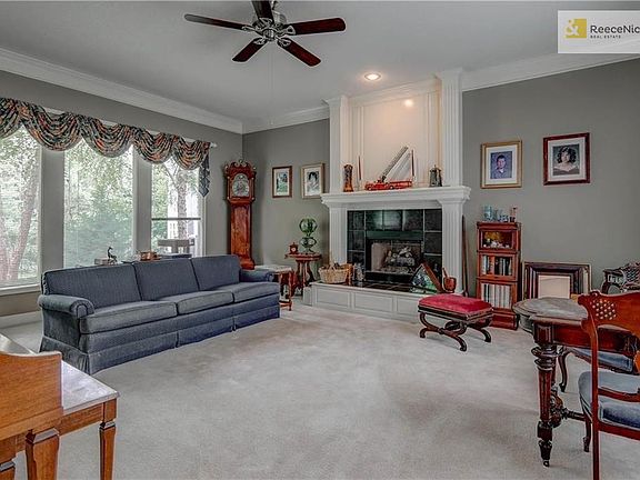 1 of 2 Fireplaces