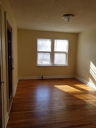 2nd image of 4715 Wilcox Ave #2W