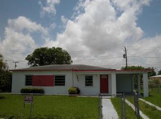14540 Carver Dr, Miami, FL 33176