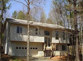 24 Club Ln, Palmyra, VA 22963