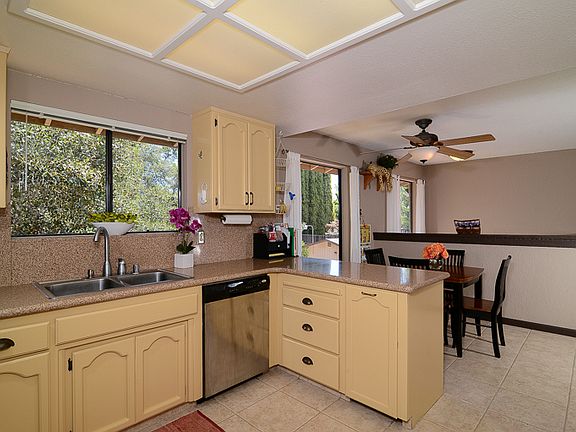 5th image of 9109 Winding Oak Dr