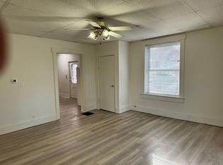 24 N Main St, Englewood, OH 45322