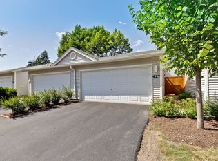 427 Hazelwood Ter, Buffalo Grove, IL