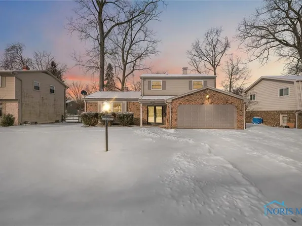 3653 Fairwood Dr, Sylvania, OH 43560