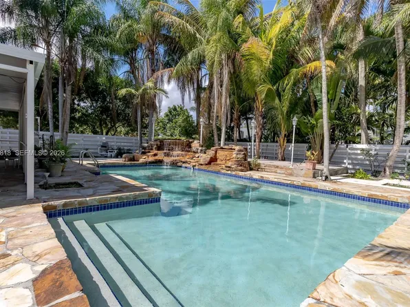 15005 SW 148th St, Miami, FL 33196