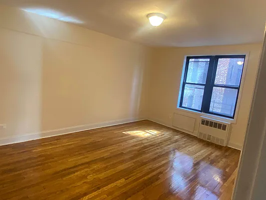 Rented by Contact Realty | media 77