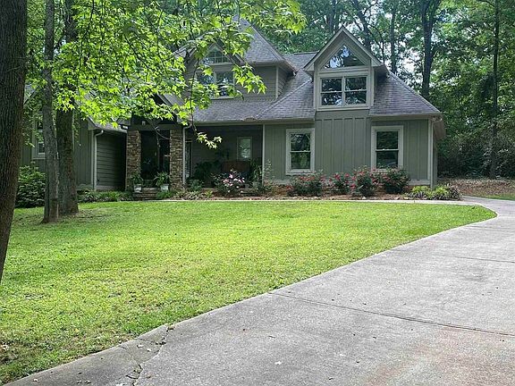 3rd image of 103 Swan Dr