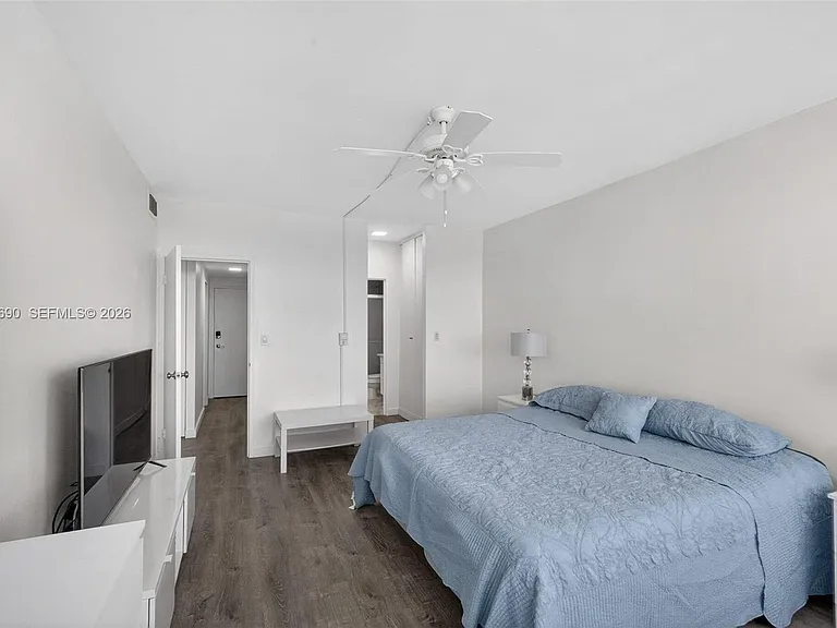 7441 Wayne Ave #8J — Photo 22
