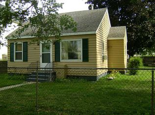1121 15th Ave SW, Cedar Rapids, IA 52404