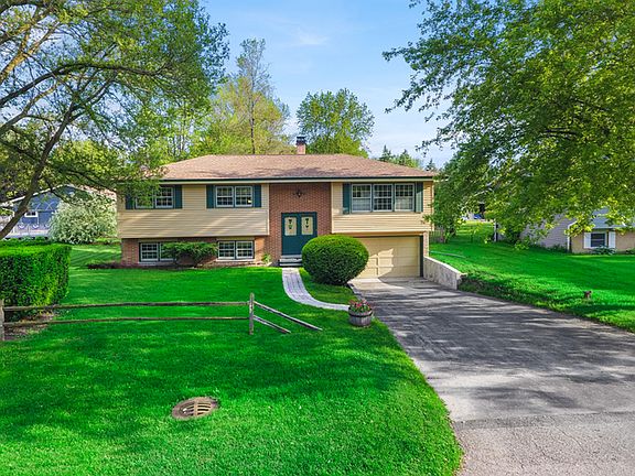 2nd image of 23845 W Lake Vista Ave