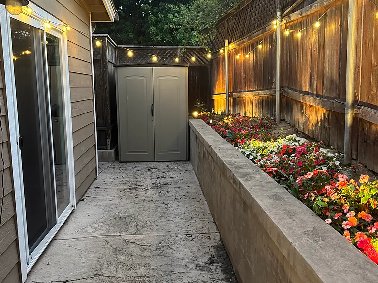 1302 Moreno Way #B — Photo 18