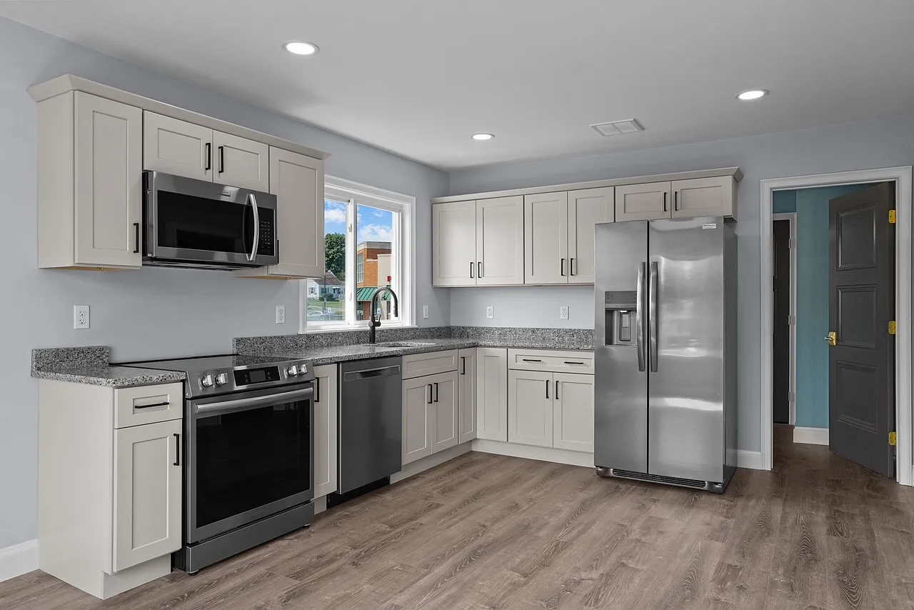 2 bed, 1060 sqft, $2,250 — Photo 2