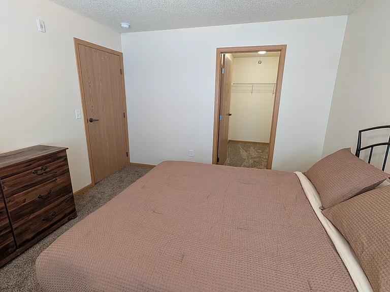 Amber Ridge Apartments — Photo 14