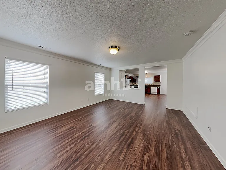 417 Magna Dr — Photo 6