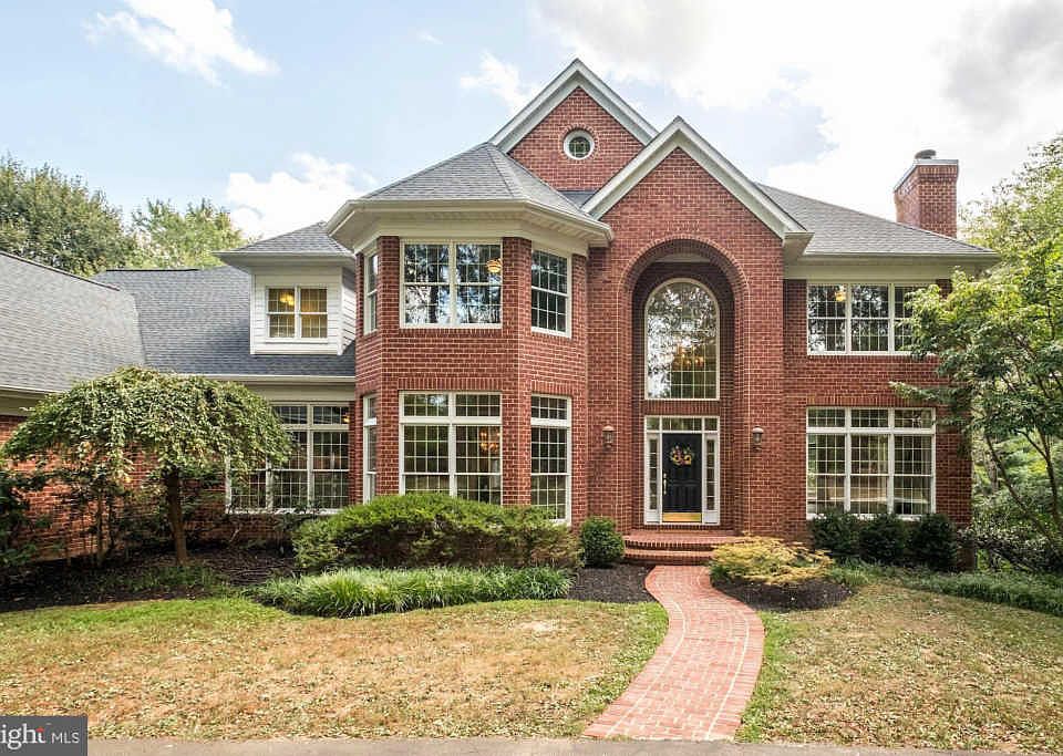 2nd image of 11690 Laureloak Ct