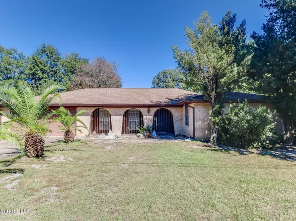 757 Canterbury Dr, Biloxi, MS 39532