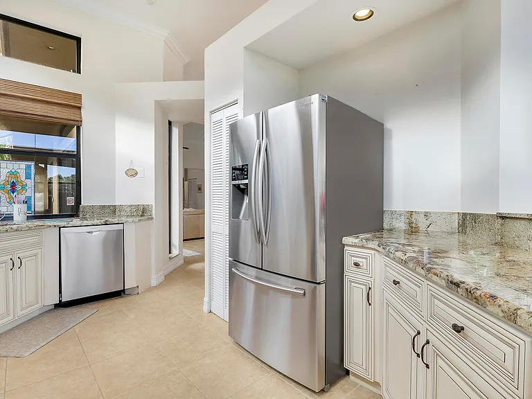 210 Coral Cay Ter — Photo 19