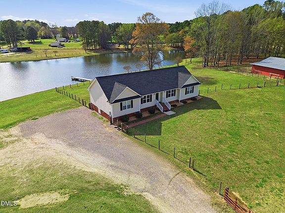 2nd image of 130 Hardy Rd