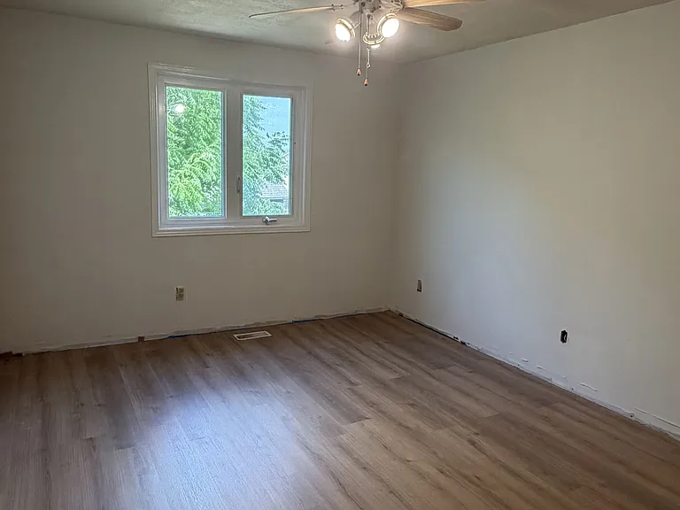 206 Rickson Ave — Photo 19