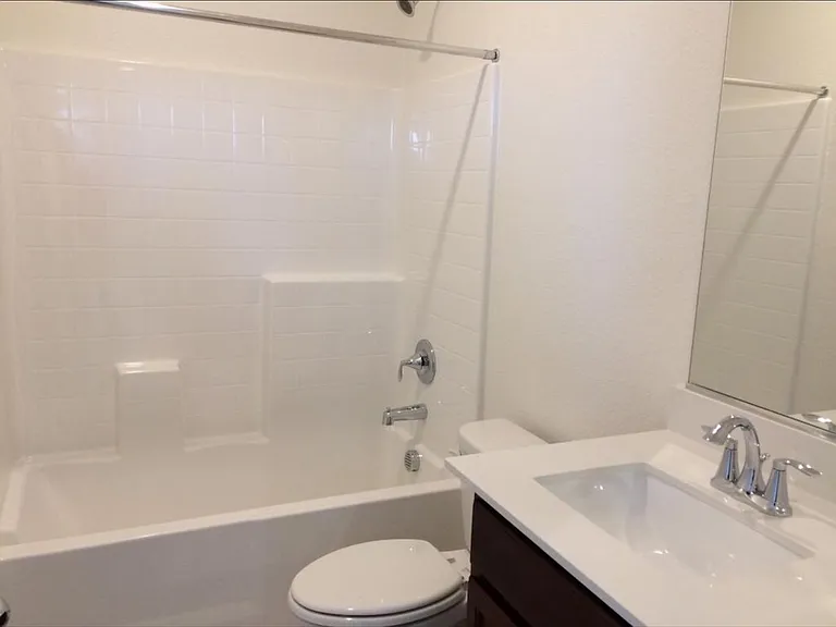 3935 Samuelson Way — Photo 9