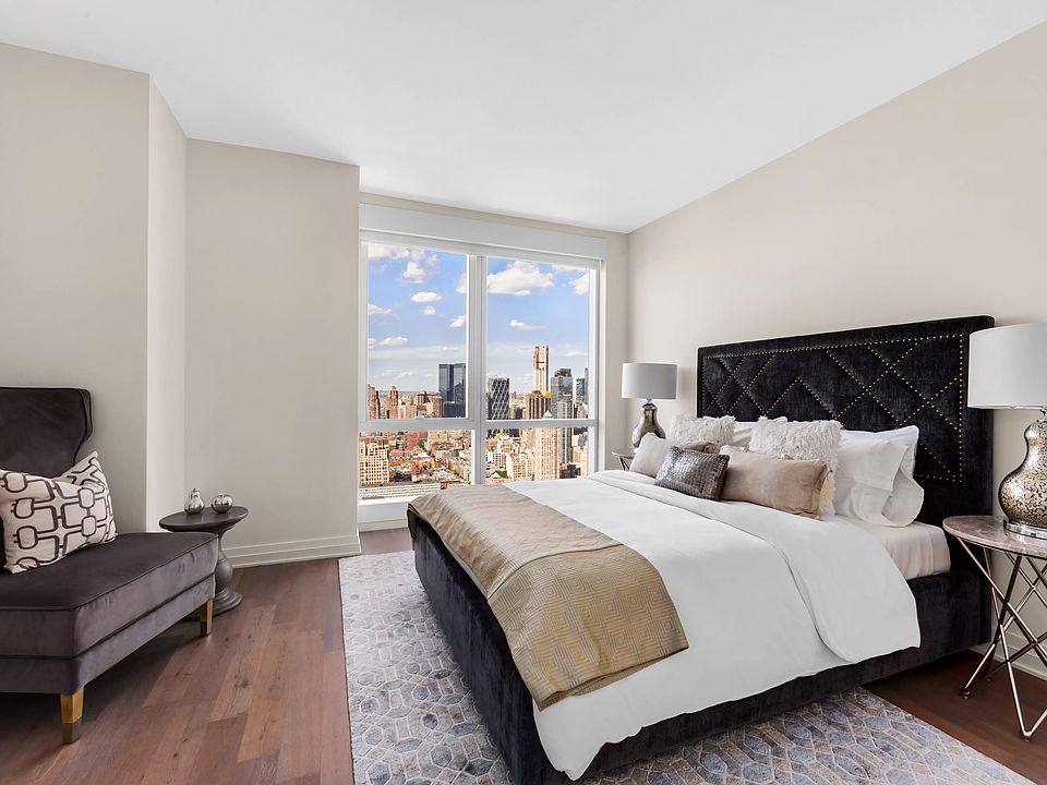 1st image of 450 W 42nd St #54K