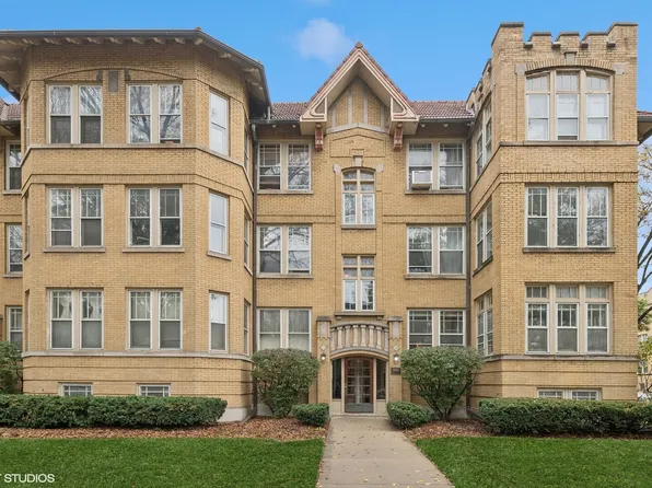 38 Washington Blvd #1, Oak Park, IL 60302