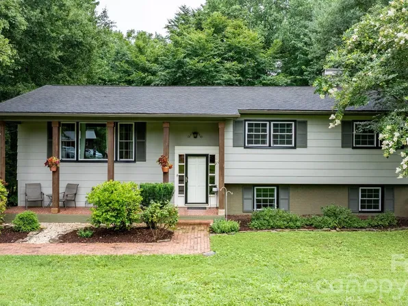 267 25th Ave NW, Hickory, NC 28601