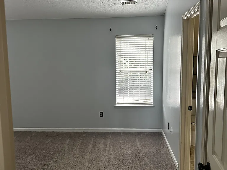824 Thimbleby Dr — Photo 14