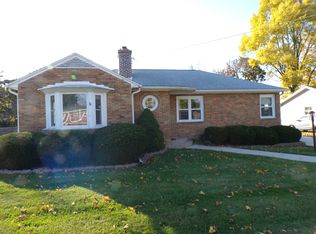 815 4th Ave, Dixon, IL 61021