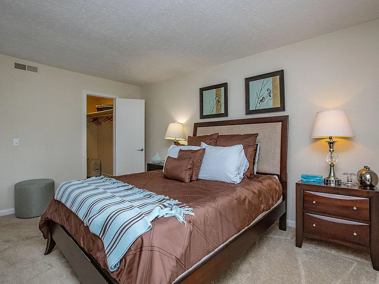 Chase Cove Apartments — Photo 59