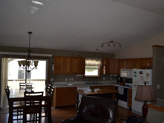 4th image of 532 Macomb Ave NW