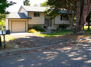 1311 W 9th St, Port Angeles, WA 98363