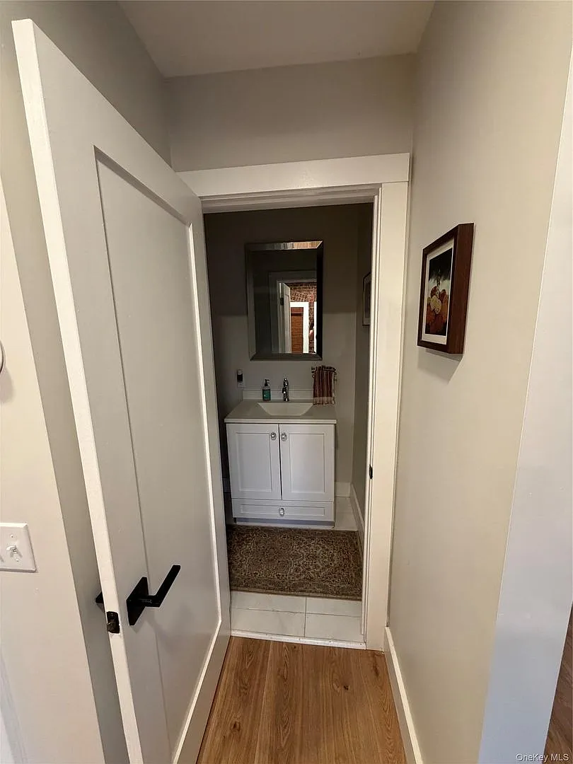 1 bed, 1.5 bath, 1000 sqft, $2,750 — Photo 3