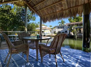 831 Lagoon St, Fort Myers Beach, FL 33931