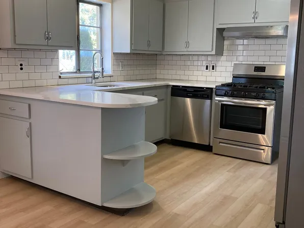 204 Brookside Ave Floor 1, Ho Ho Kus, NJ 07423