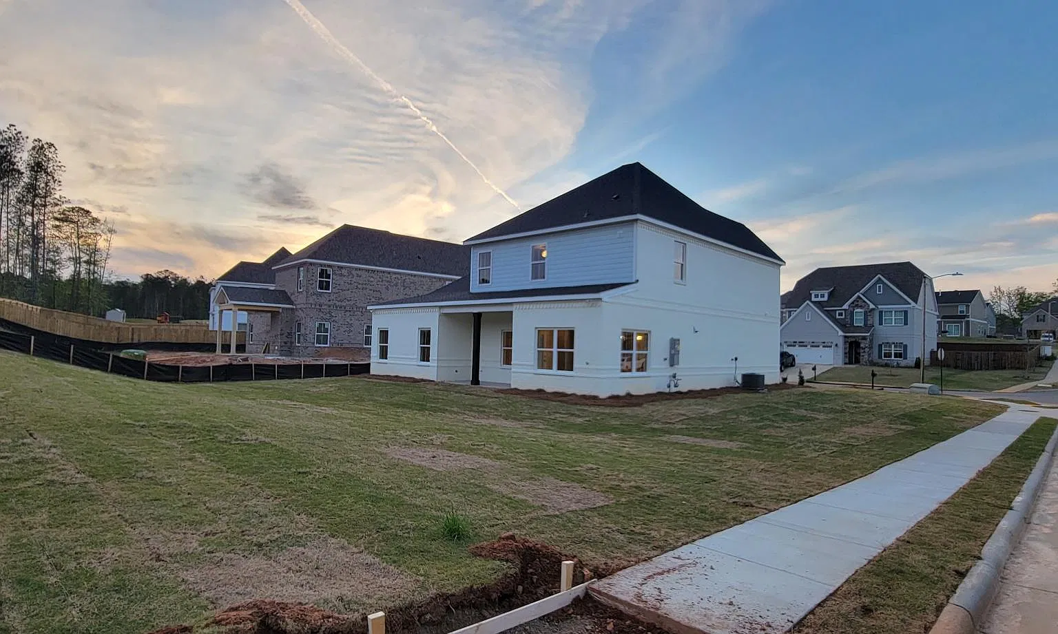 4 bed, 3.5 bath, 2968 sqft, $2,750 — Photo 3