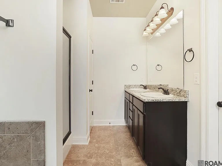 16248 Timberstone Dr — Photo 13