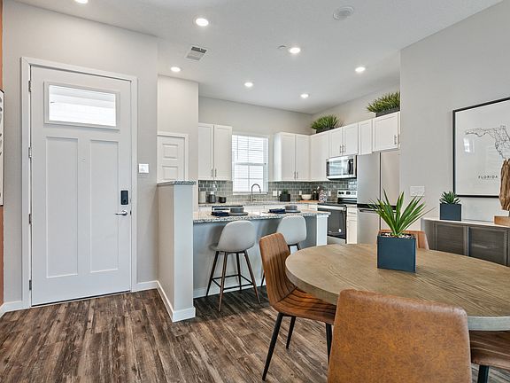 4th image of 1110 Evergreen Isles Dr #1319