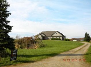 4664 S Ruess Rd, Owosso, MI 48867