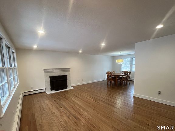 5th image of 151 Fans Rock Road