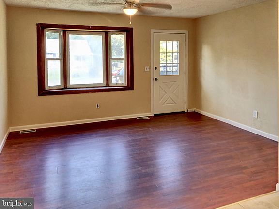 4th image of 505 Willow Blvd