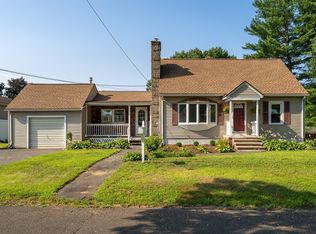165 Mount Vernon Rd, Chicopee, MA 01013