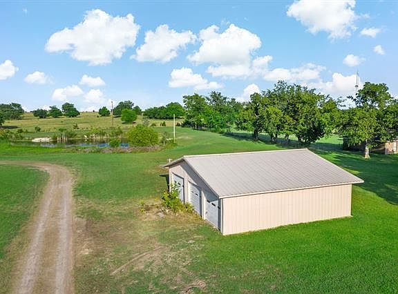 2nd image of 7063 Farm Road 905